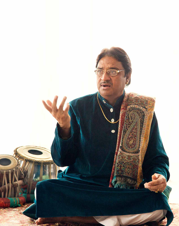 ustad mashkoor ali khan - artist tabla
